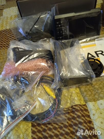 Эхолот Garmin striker vivid 5cv