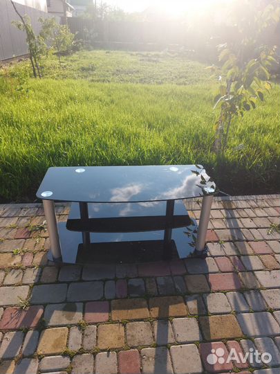 Стол журнальный