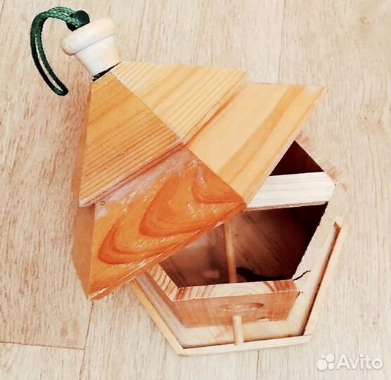 Кормушка домик для птиц скворечник