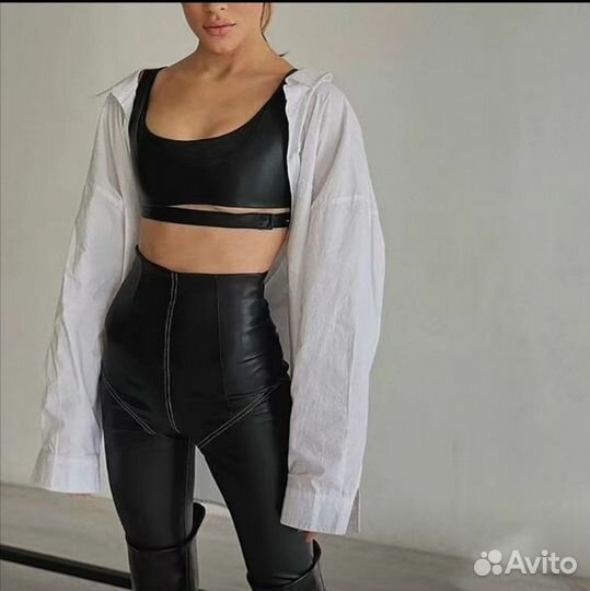 Новые, чёрные кожаные леггинсы,лосины,брюки