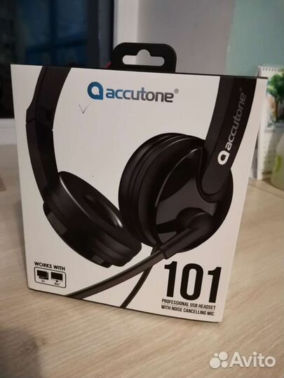 Компьютерная гарнитура/наушники Accutone UB101