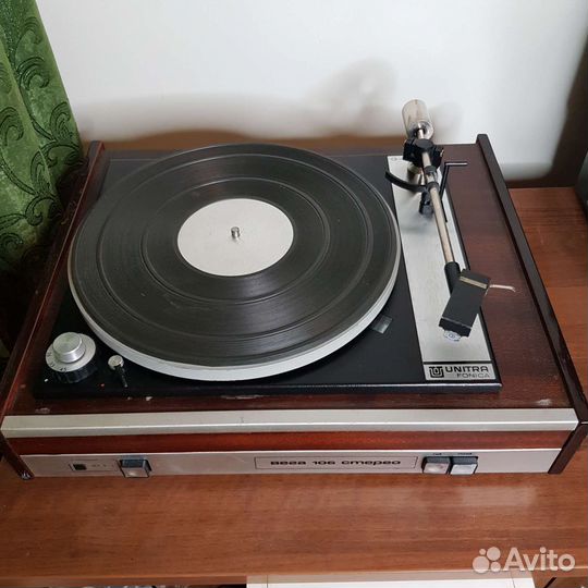 Проигрыватель винила Вега 106 стерео