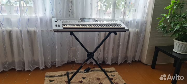 Синтезатор Yamaha psr-s710