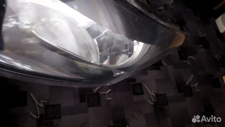 Фара передняя левая Volkswagen polo