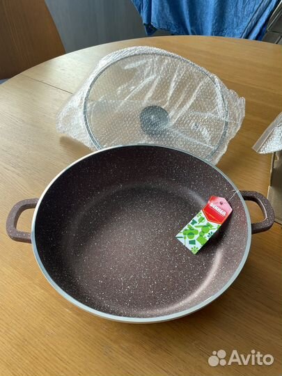 Сковорода сотейник 28 см с крышкой