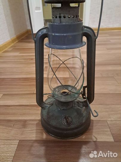 Керосиновый фонарь