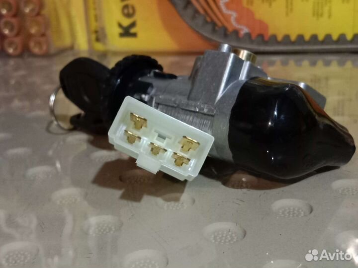 Замок зажигания на скутер wind/storm