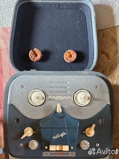 Катушечный магнитофон комета