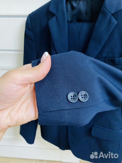 Школьный костюм