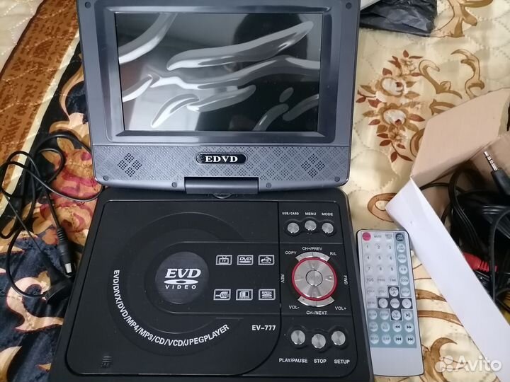 Портативный DVD-плеер с тв-тюнером