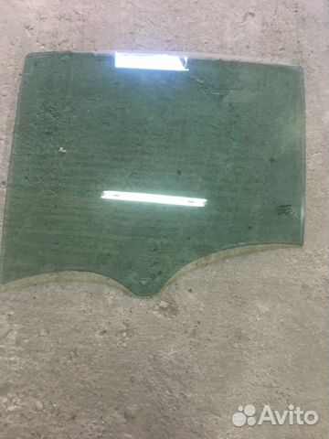 Renault Laguna 2 Стекло задней левой двери