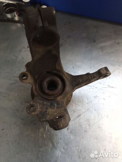 Поворотный кулак ford focus 2