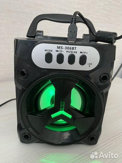 Блютуз колонка