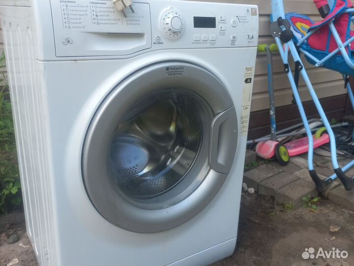 Стиральная машина с вертикальной загрузкой