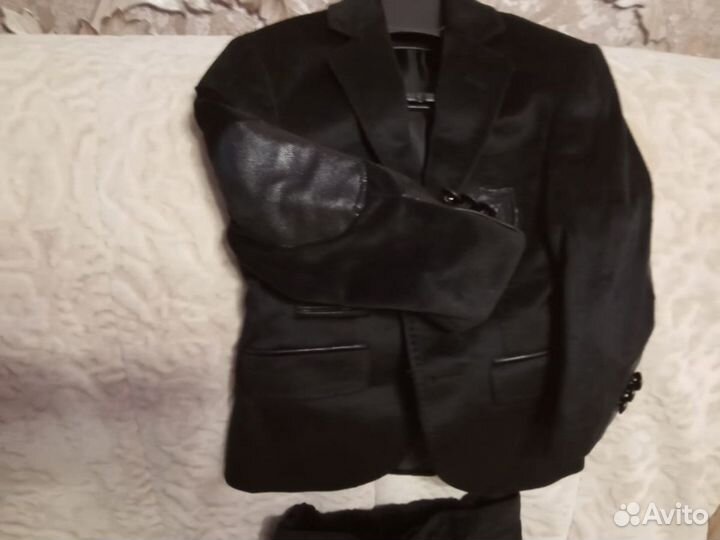 Костюм на мальчика очень красивый, модный, нарядны