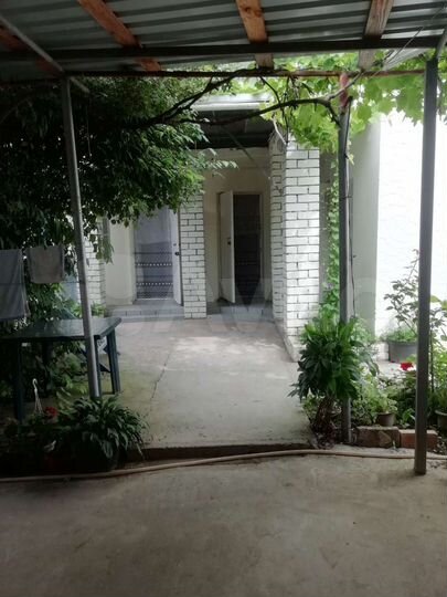 Комната 10 м² в 8-к., 1/2 эт.