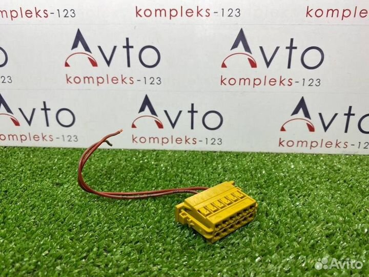 Разъем Mercedes-Benz E-Class W212 274.920 2013