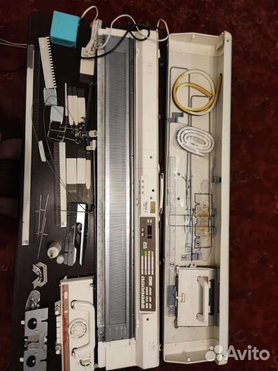 Электронная вязальная машина Brother KH 930