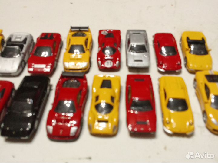 Модель автомобиля 1/100