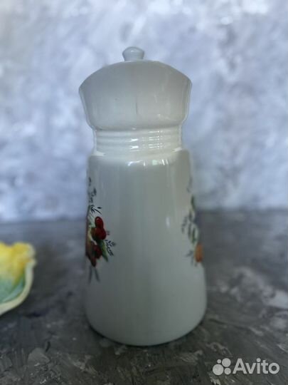 Фарфоровый кувшин СССР