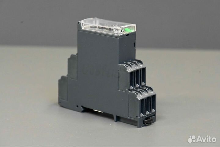 Schneider Electric RM22UA33MR Б/У, 1 шт