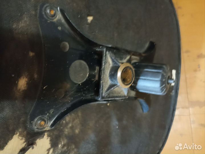 Кресло сломано