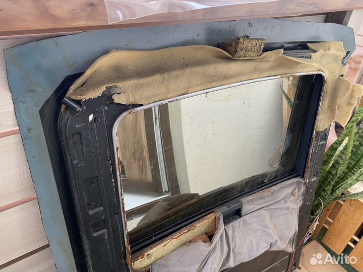 Стеклянный люк для авто