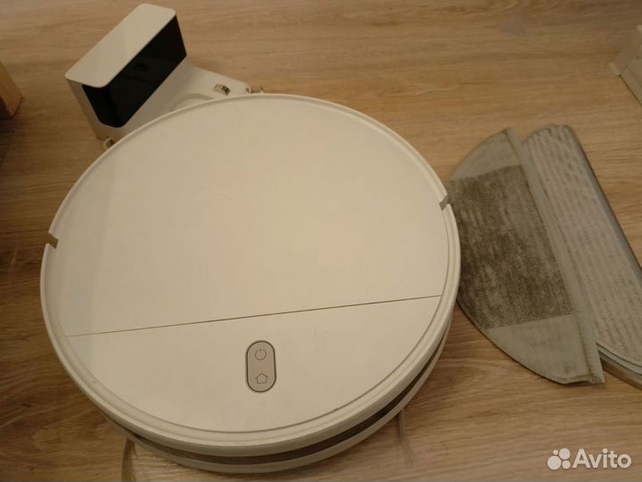 Xiaomi Робот-пылесос Mi Robot Vacuum-Mop Essential