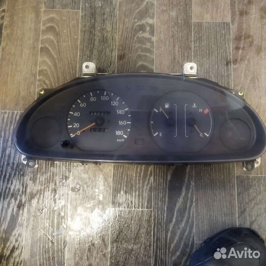 Щиток приборов Toyota Carina CT190