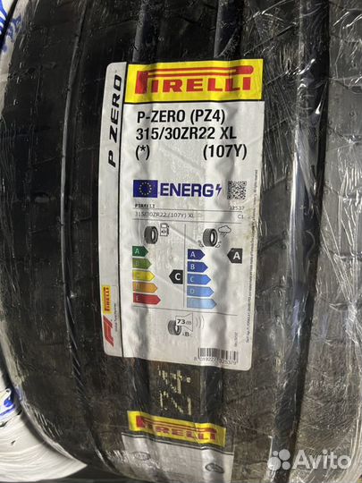 Pirelli P Zero PZ4 315/30 R22 107Y