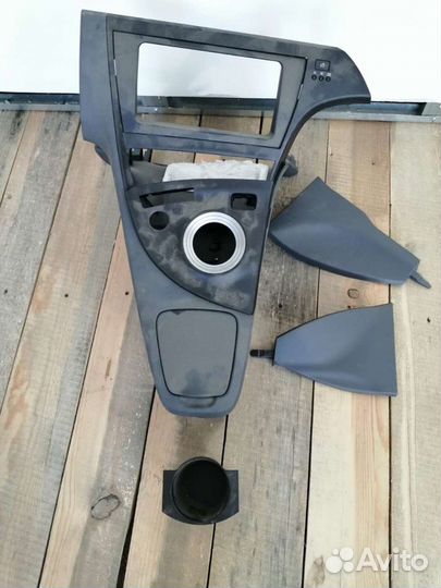 Консоль prius