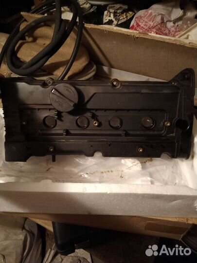 Клапанная крышка хендай Акцент