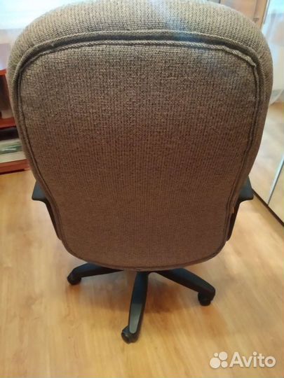 Компьютерное кресло