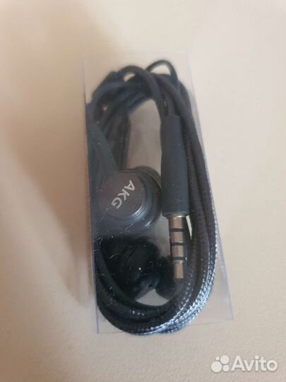 Новые наушники AKG