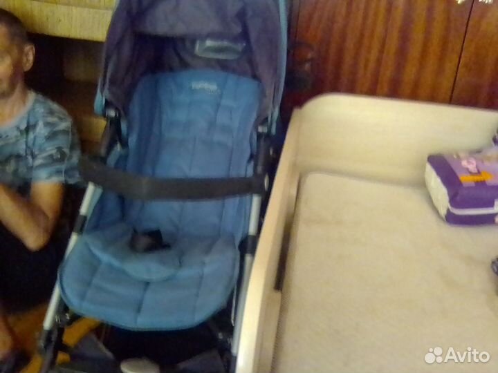 Прогулочная коляска