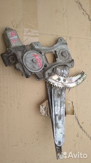 Стеклоподъемник задний левый на nissan march AK12