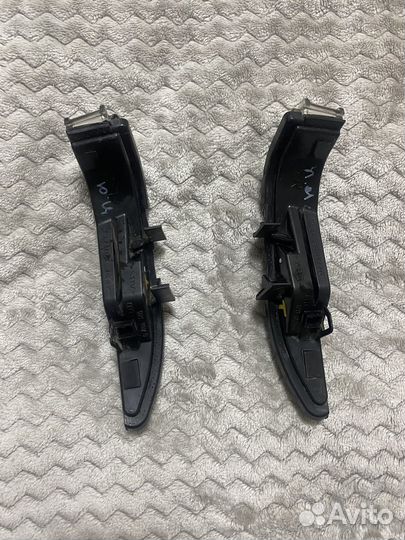 Повторитель поворота в зеркало LADA vesta