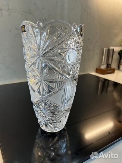 Хрустальная ваза для цветов. Новая