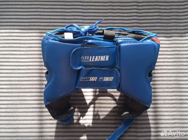 Боксерский шлем clinch