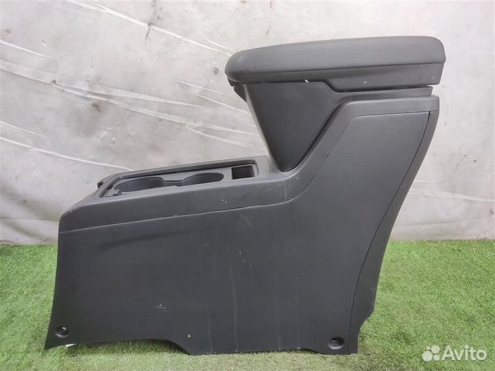 Консоль центральная с подлокотником Opel Antara 2