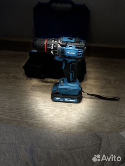 Шуруповерт makita 21v бесщеточный новый