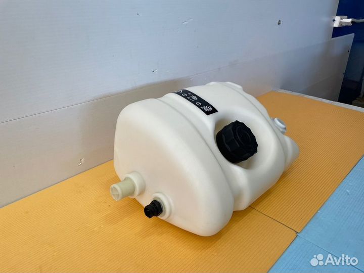 Бачок расширительный Renault Magnum