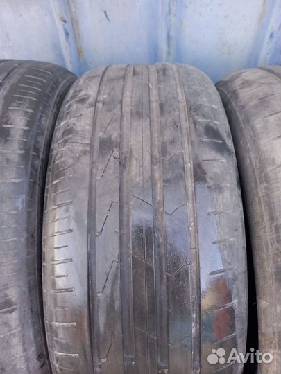 Hankook AH33 235/55 R17 98H