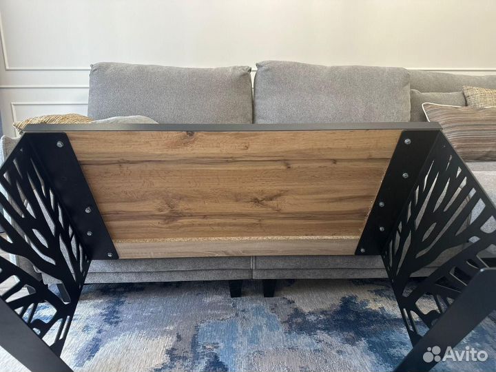 Журнальный столик