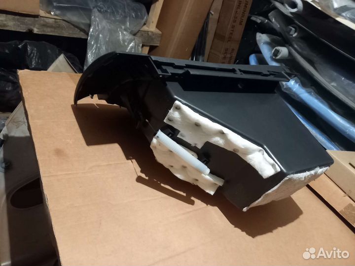 Бардачок renault koleos 08-16