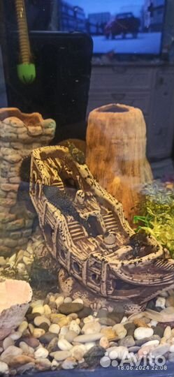 Аквариум с тумбой