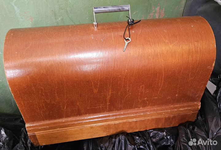 Швейная машина