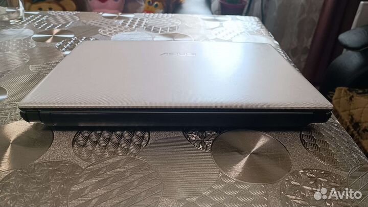 Ноутбук Asus x401a