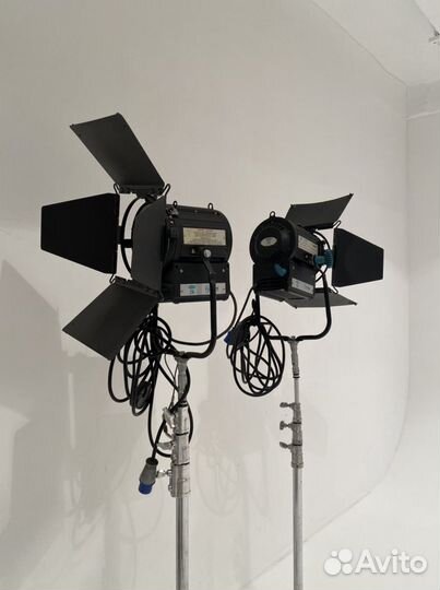 Приборы Bambino QuartzColor 2000w как Arri