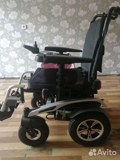 Инвалидная коляска с электроприводом новая